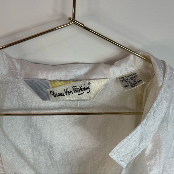 VINTAGE | DIANE VON FURSTENBERG White Bib Blouse - Picture 3 of 3